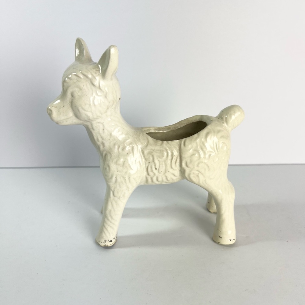 Vintage Lamb planter great patina‎ Farmhouse junk style
